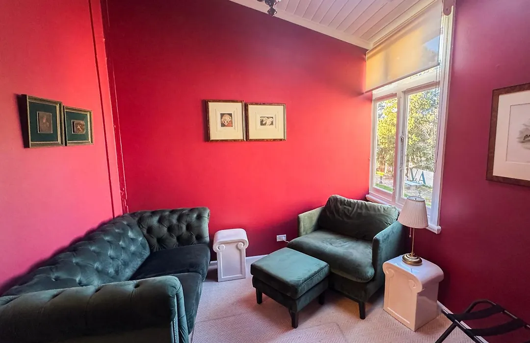 Victoria And Albert Guesthouse-1