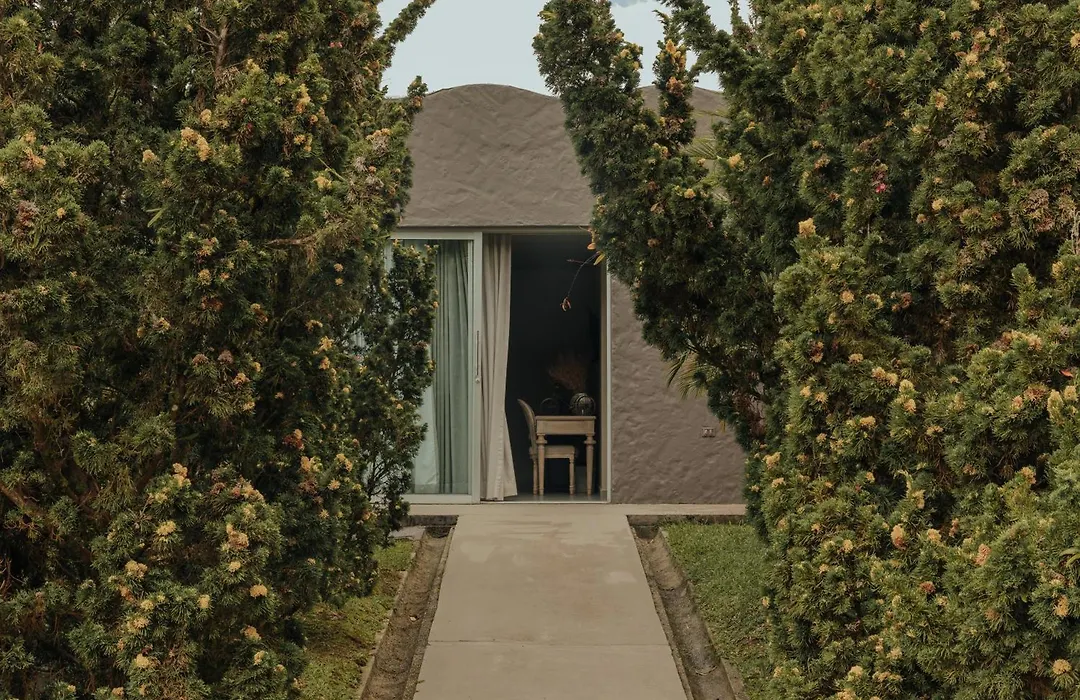Tau House-1