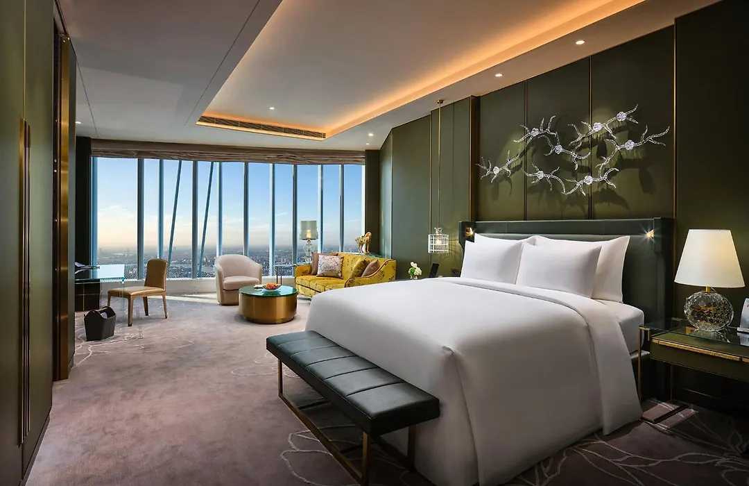 J Hotel, Shanghai Tower-1