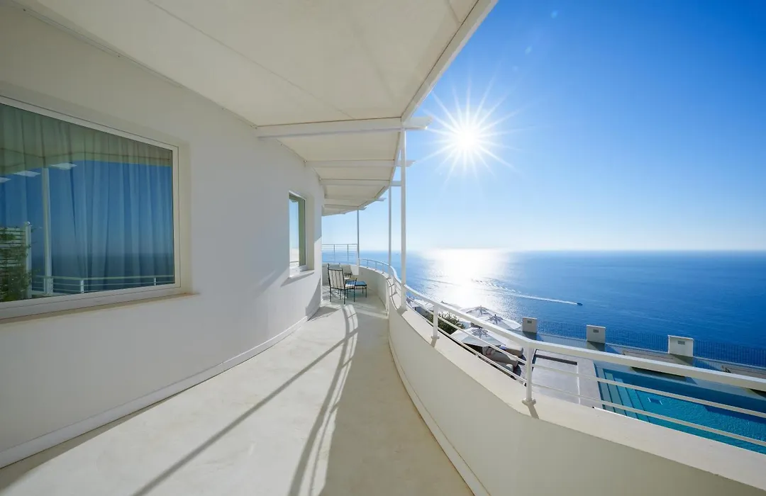 Furore Grand Hotel-1