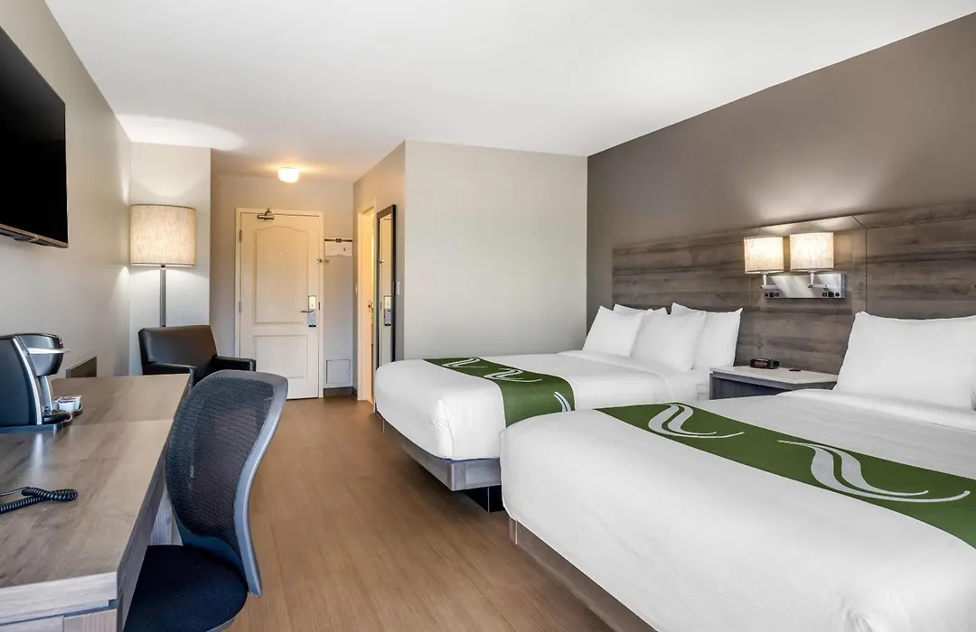 Amsterdam Inn & Suites, An Ascend Collection Hotel-1