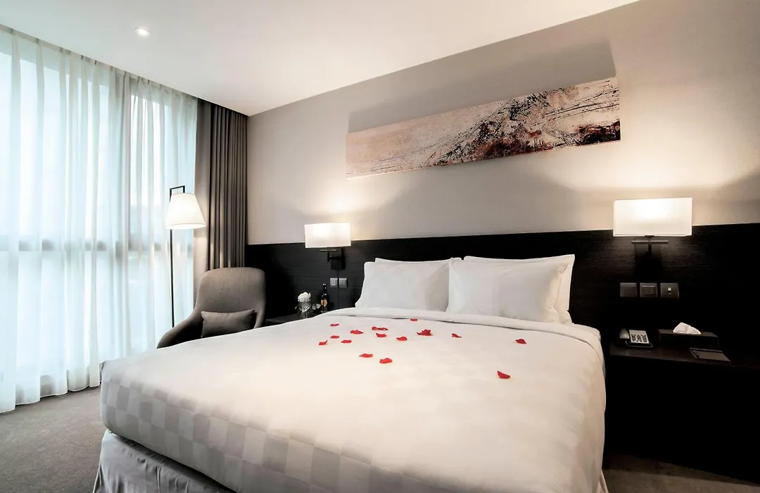 Platinum Hotel-1