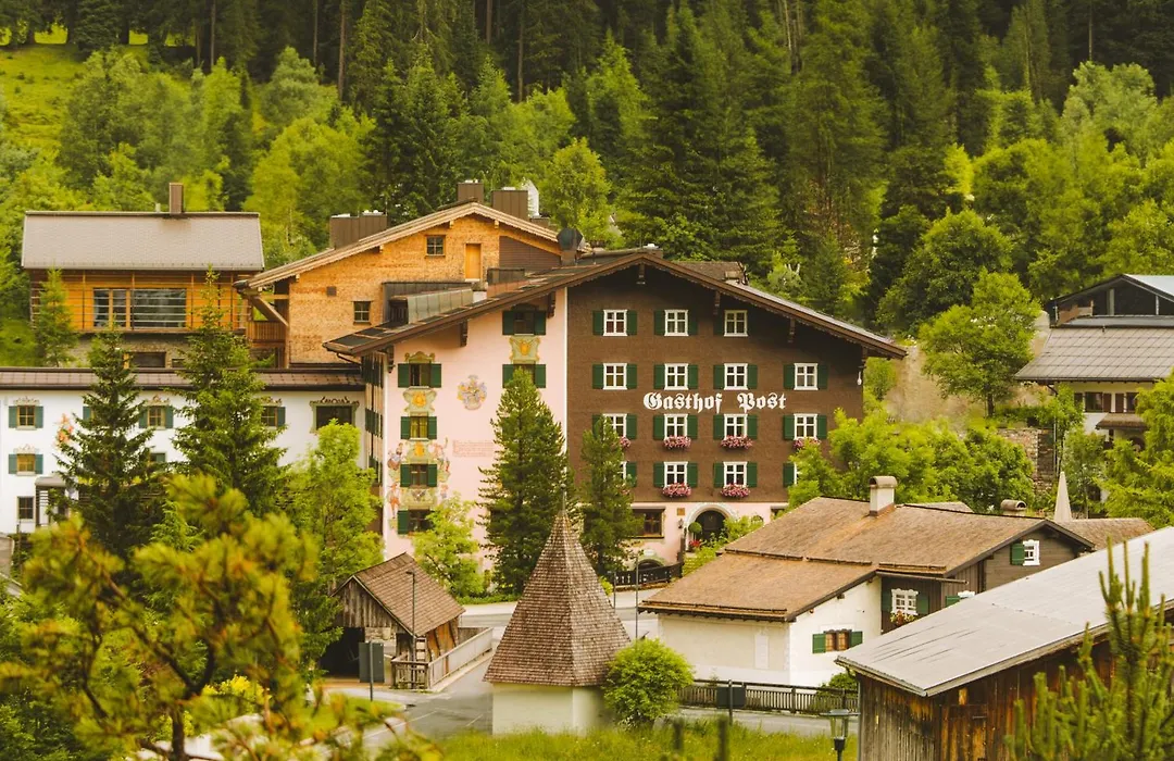 Post Lech Arlberg-1
