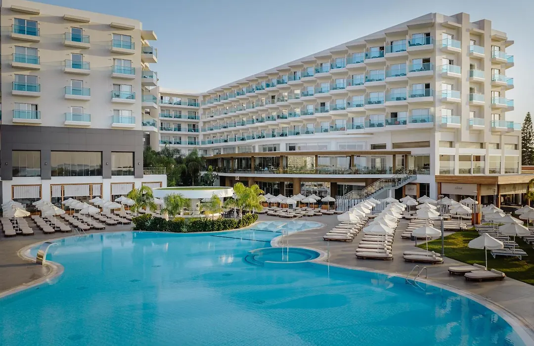 Nissiblu Beach Resort-1