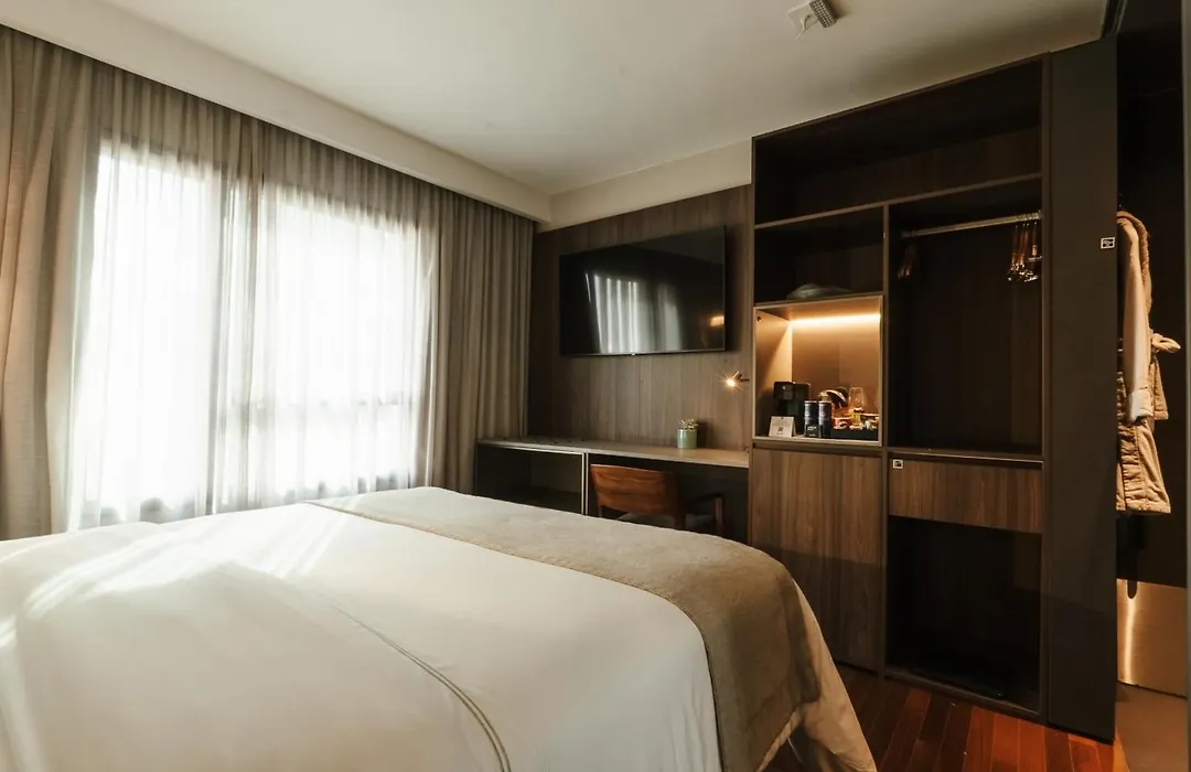 Qoya Sao Paulo Paulista, Curio Collection By Hilton-1