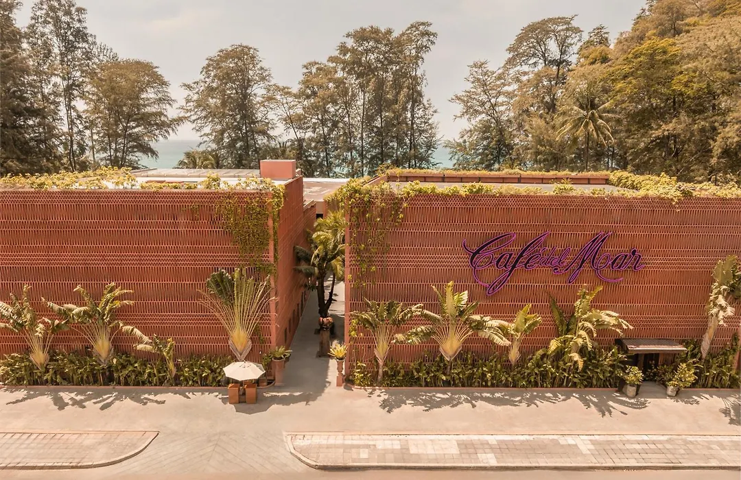 Café del Mar Phuket - Suite&Penthouse-1