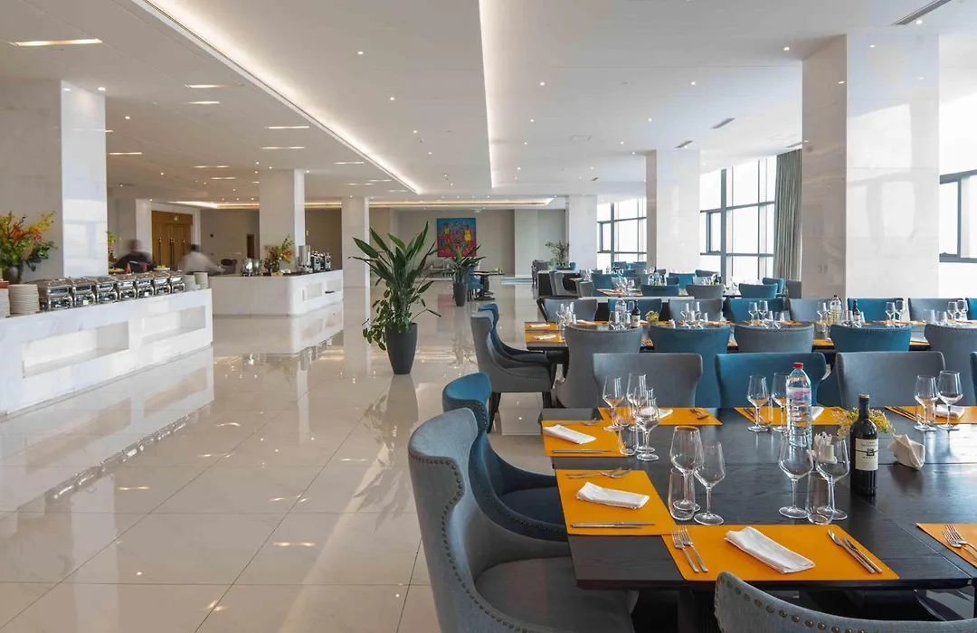 Hilton Brazzaville Les Tours Jumelles Hotel & Residences-1