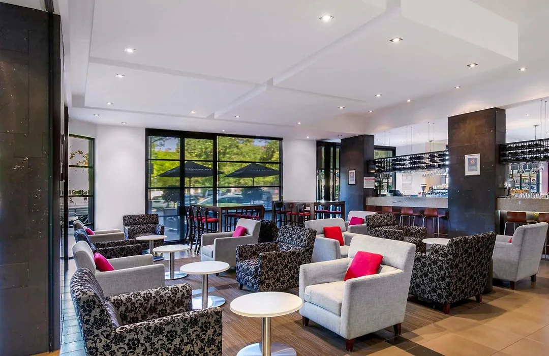 Mantra Hindmarsh Square-1