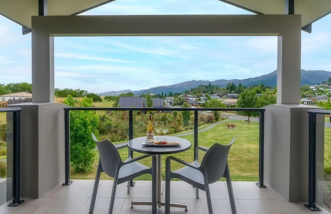 The St James Premium Accommodation-1