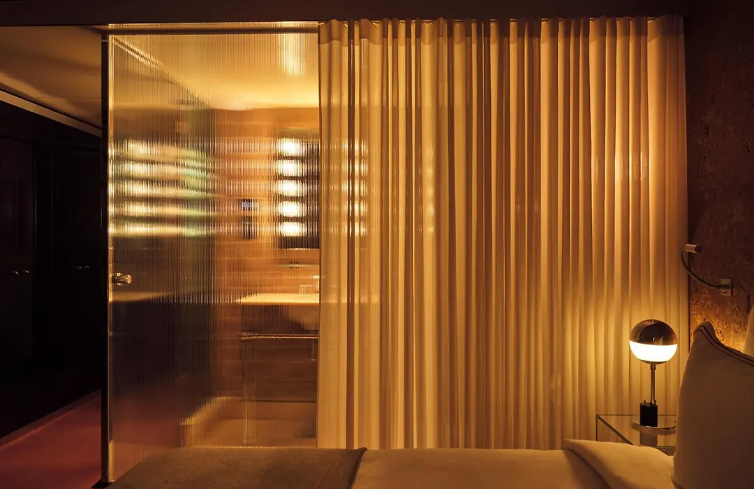Hotel Bus Palladium-1