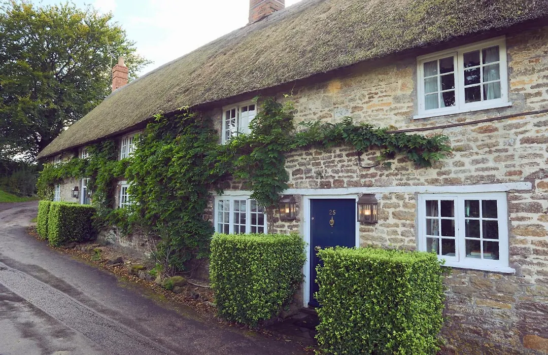 Summer Lodge Country House Hotel-1