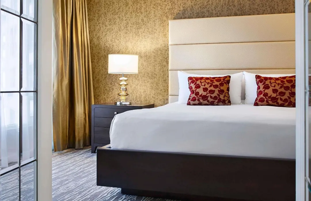 Fairmont Waterfront-1