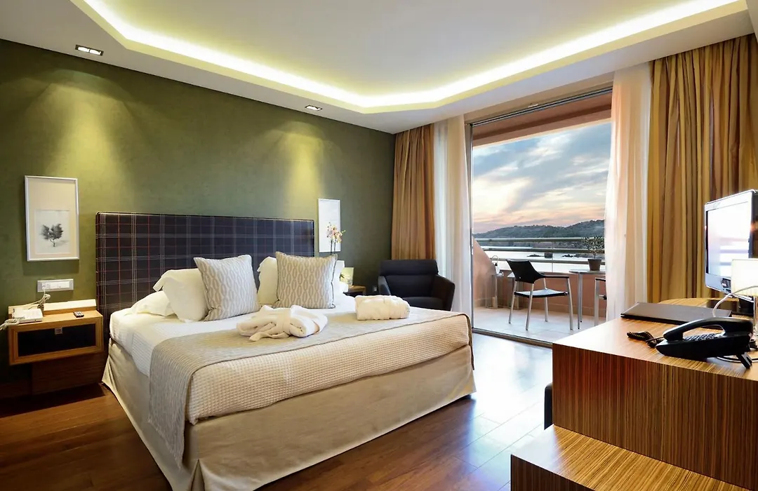 Royal Paradise Beach Resort & Spa (Adults Only)-1