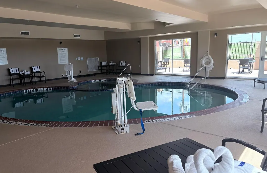Country Inn & Suites By Radisson, Terrell-1