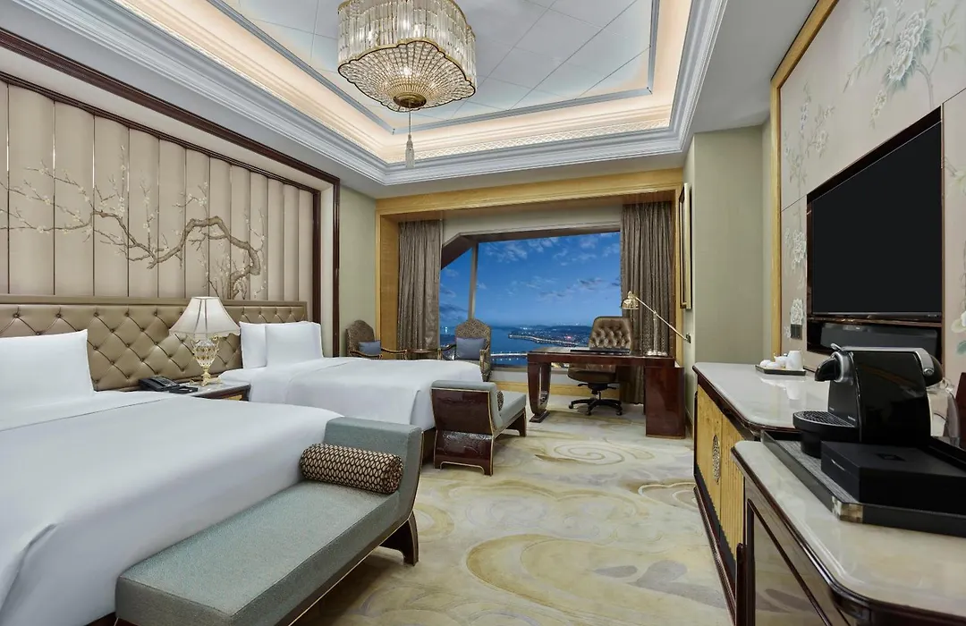 Wanda Reign Wuhan-1