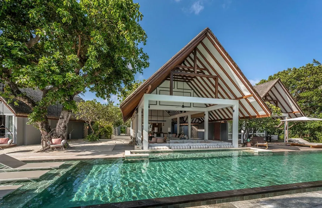 Four Seasons Resort Maldives At Landaa Giraavaru-1