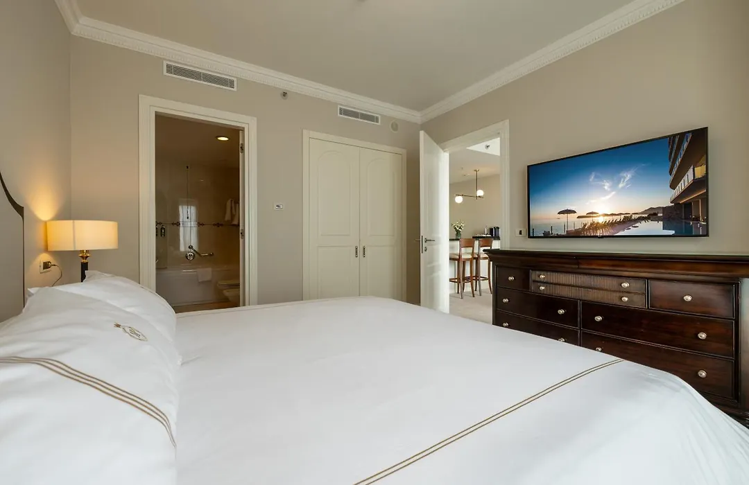 Royal Princess Hotel-1