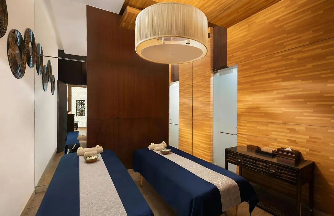 Courtyard By Marriott Gurugram Downtown-1