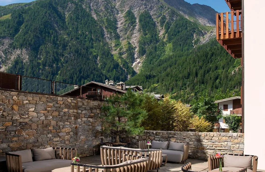 Pestana Le Massif Courmayeur, Hotel & Lodge - Leading Hotels Of The World-1
