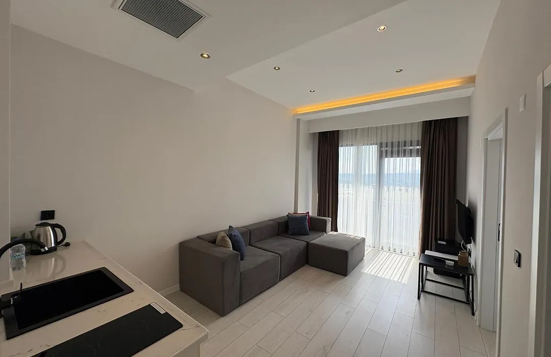 Green Hills Suites-1