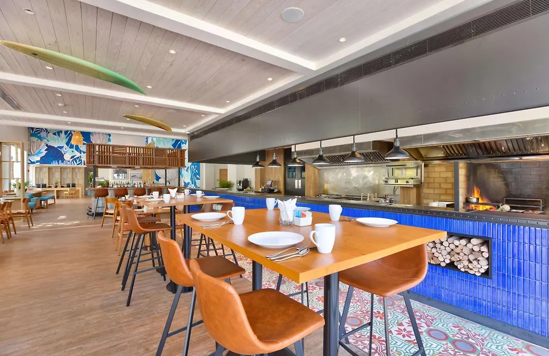 Outrigger Surin Beach Resort-1
