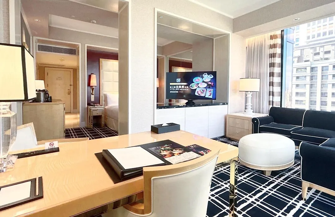 The Lin Hotel-1