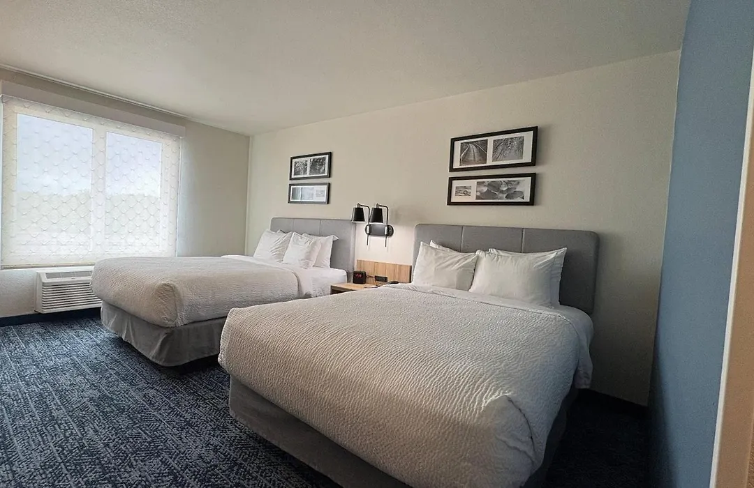 Sleep Inn & Suites Fort Scott-1