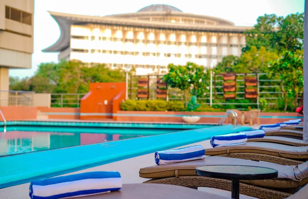 Avari Lahore Hotel-1