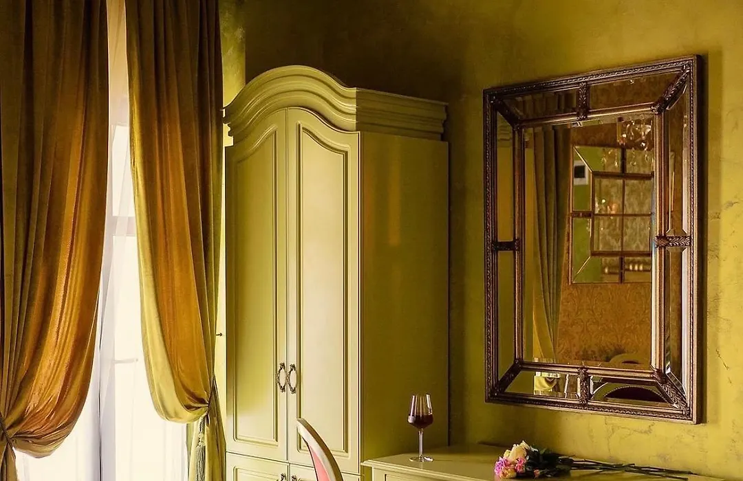 Belle Epoque Boutique (Adults Only)-1