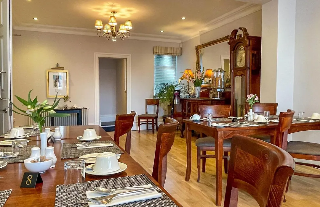 The Redstone Guesthouse-1