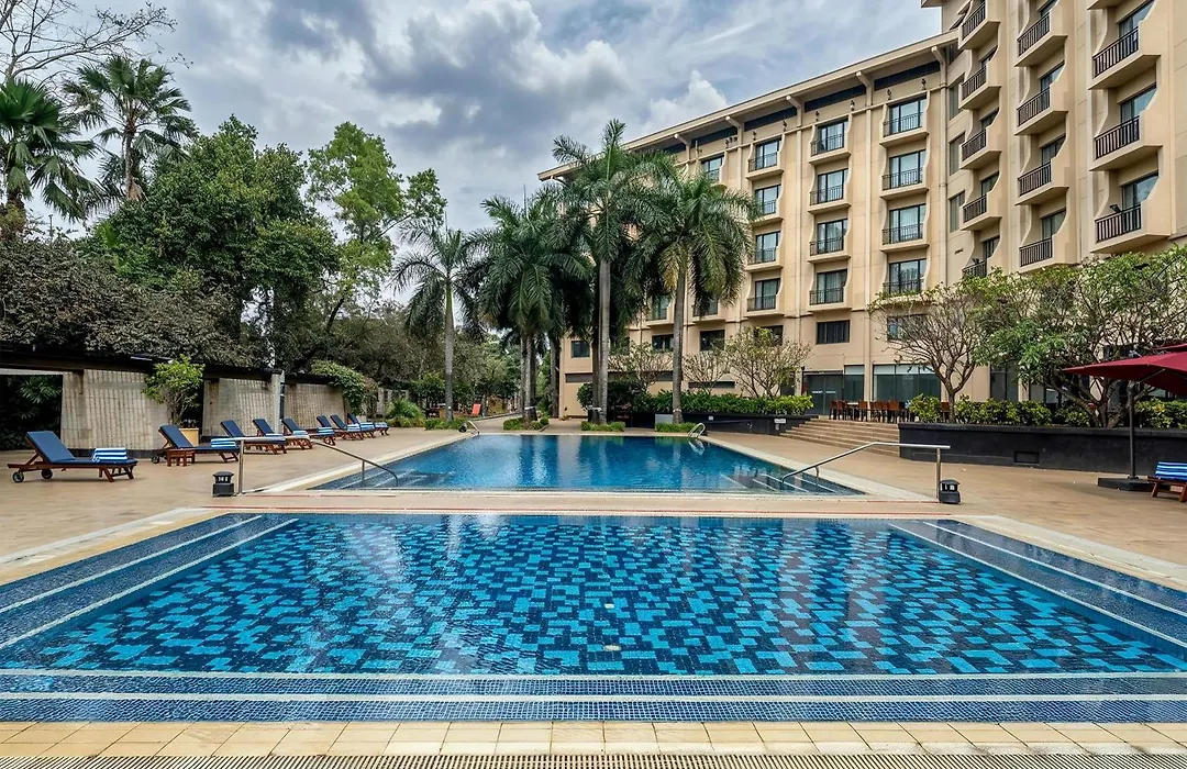 Radisson Blu Dhaka Water Garden-1
