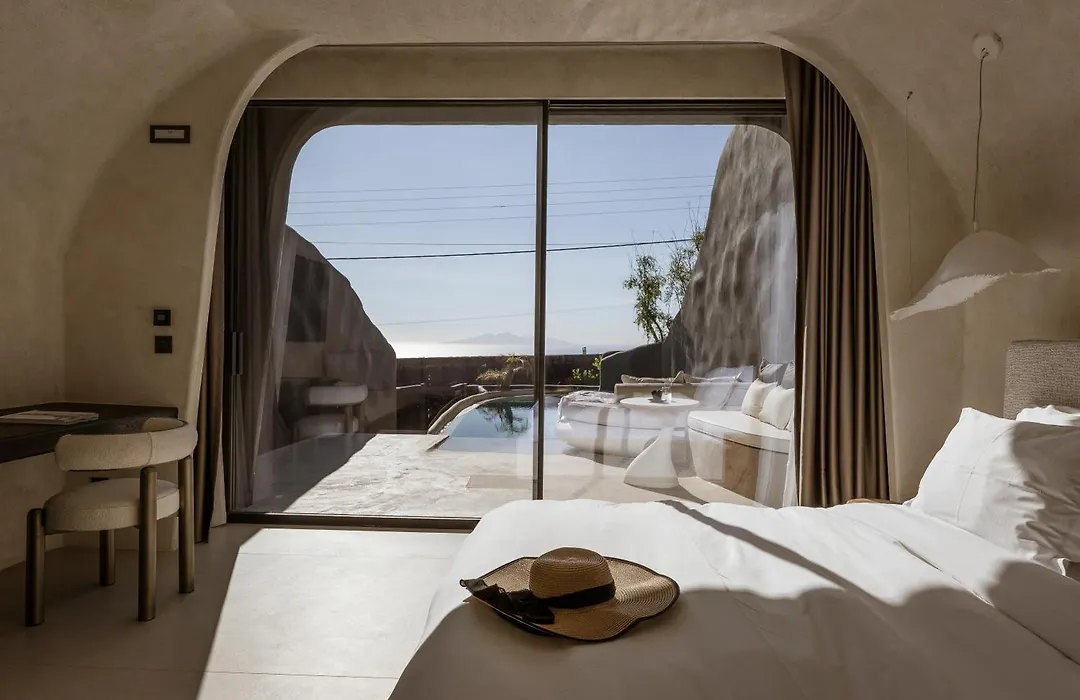 One Of One Hotel-1