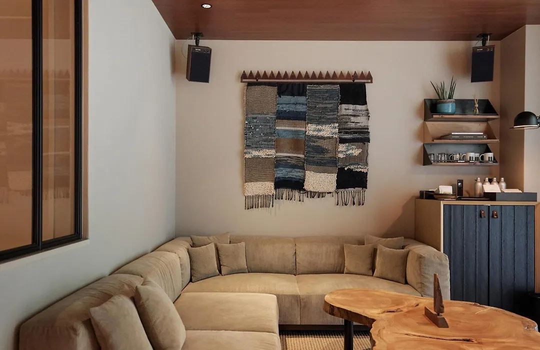 TrunkCat Street-1