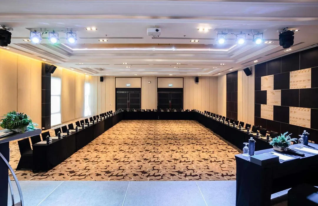 Grand Mercure Phuket Patong-1