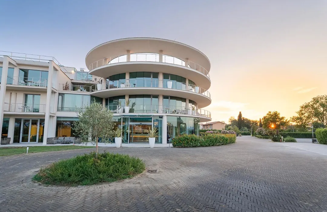 Smy Pisa Plaza-1