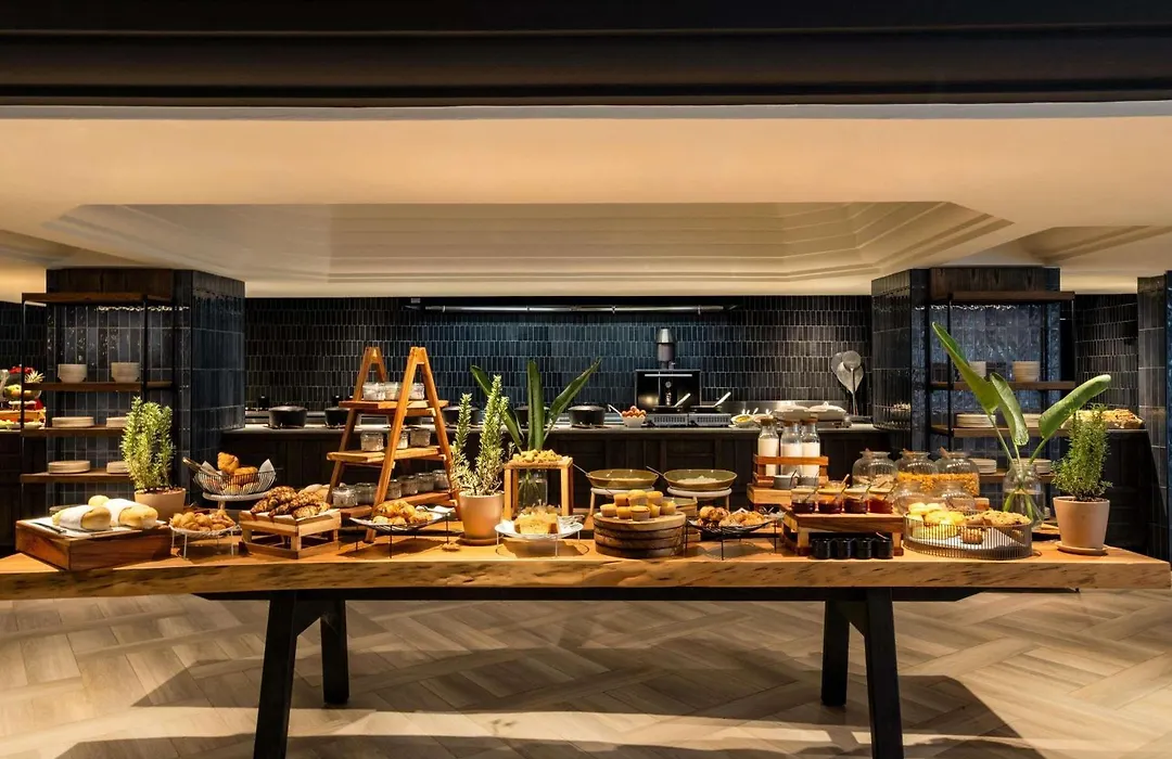 Moevenpick Hotel Windhoek-1