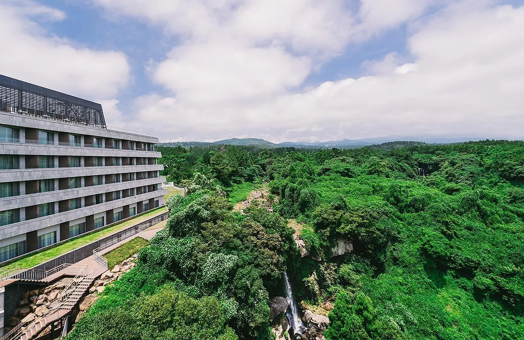 Hidden Cliff Hotel And Nature-1