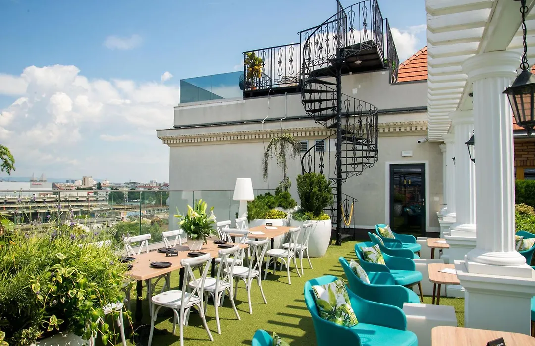 Mystery Hotel Budapest, Preferred Hotels & Resorts-1