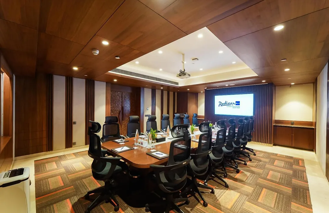 Radisson Blu Towers Kaushambi Delhi Ncr-1