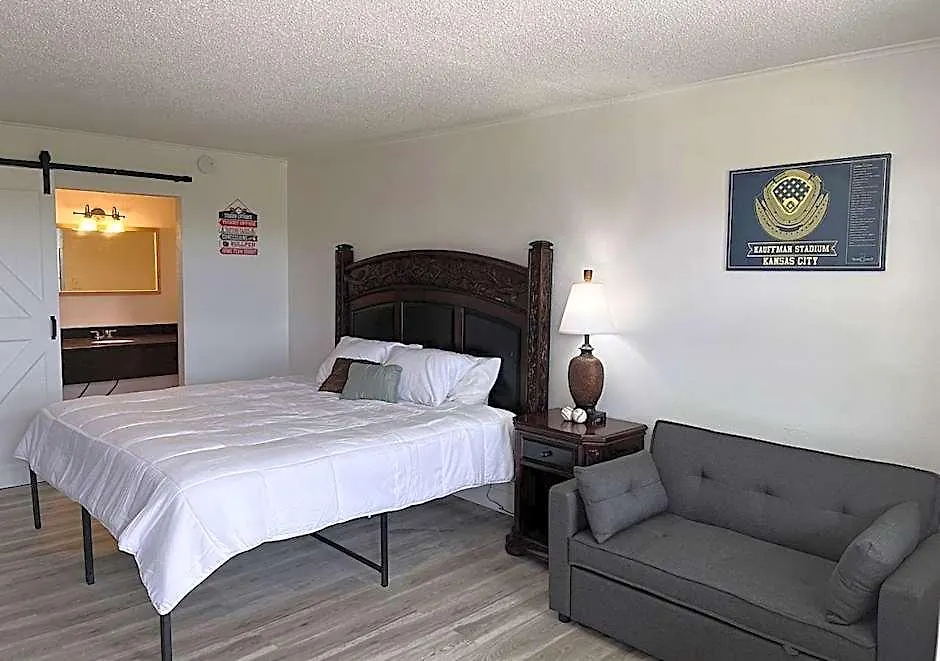 Ballparks Inn-1