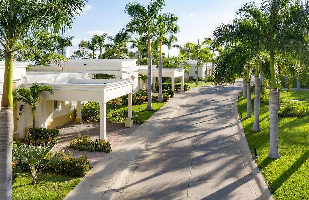Pueblo Bonito Emerald Luxury Villas & Spa All Inclusive-1