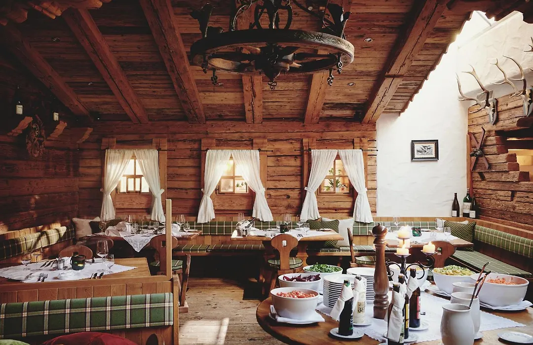 Burg Hotel Lech Am Arlberg-1