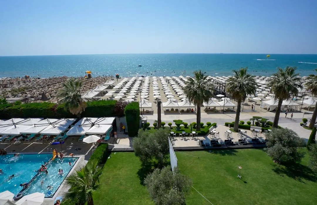 Premium Beach Hotel-1