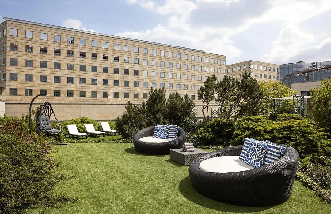 Hilton Prague Atrium-1