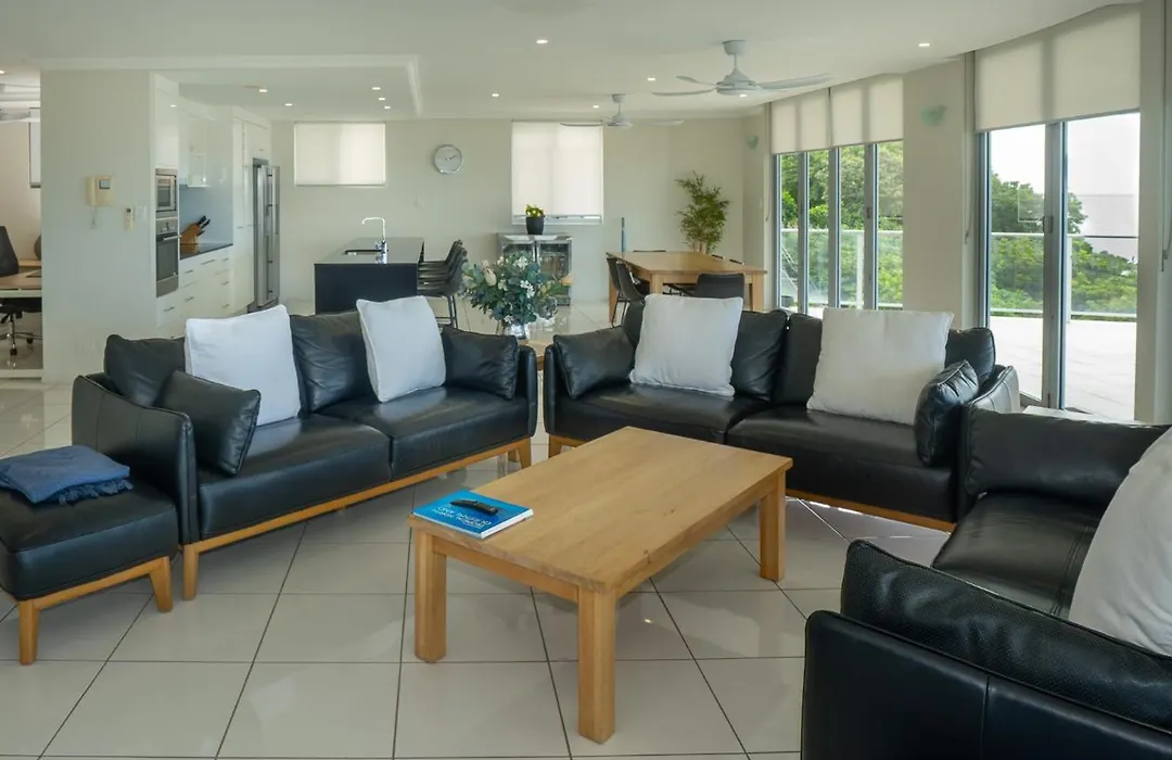 Vue Apartments Trinity Beach-1