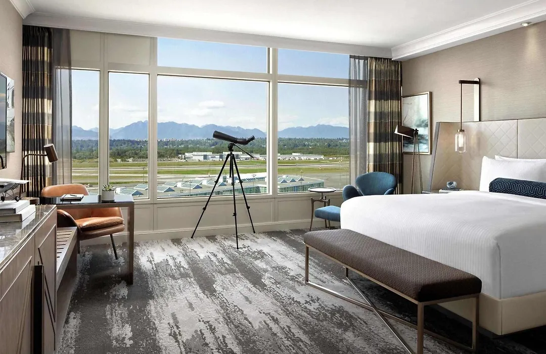 Fairmont Vancouver Airport In-Terminal Hotel-1