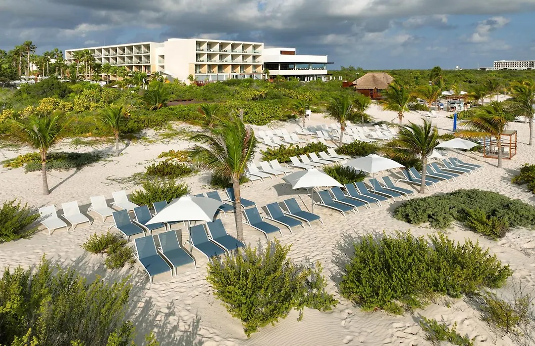 Family Selection At Grand Palladium Select Costa Mujeres-1