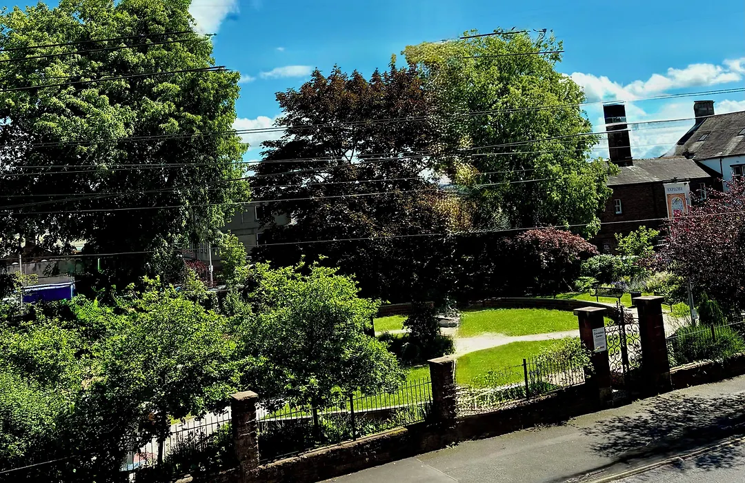 Brooklands 5 Star Guest House-1