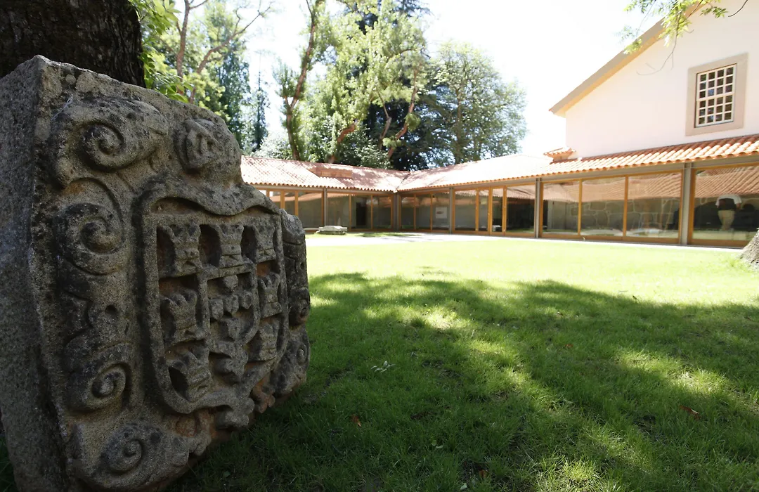 Parador Casa Da Insua-1