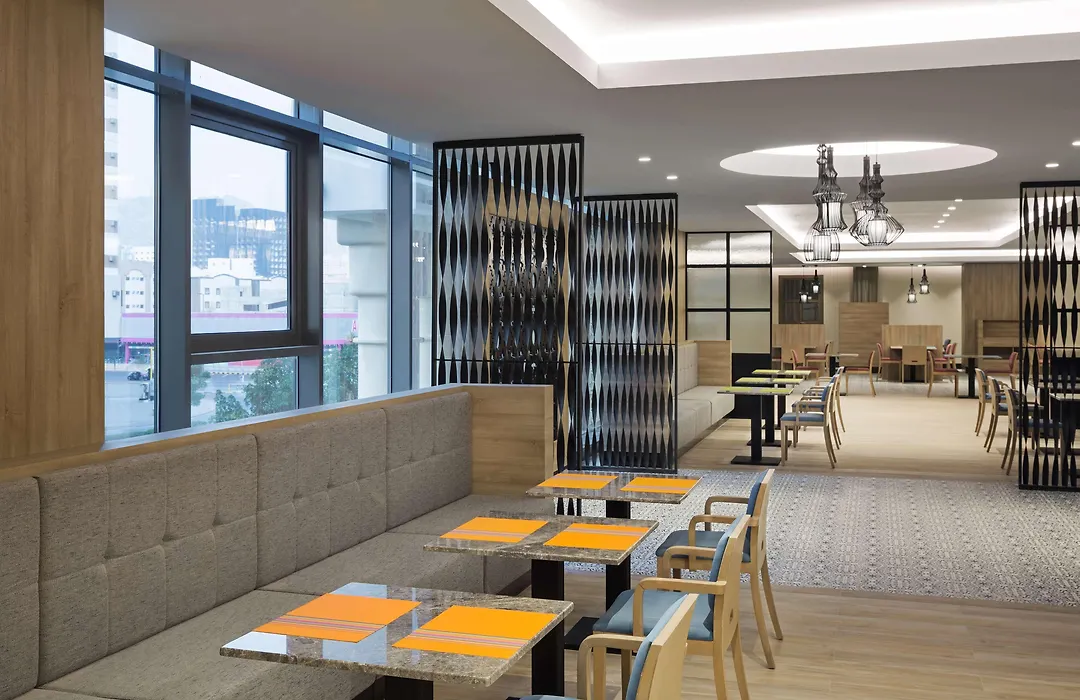 Park Inn By Radisson Makkah Aziziyah-1